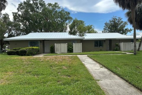 Condominio en venta en Crystal River, Florida, 2 dormitorios, 147.16 m2 № 2207223 - foto 2