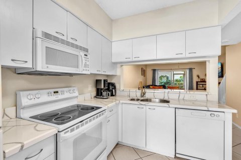Touwnhouse à vendre à Margate, Floride: 2 chambres, 103.12 m2 № 2435469 - photo 8