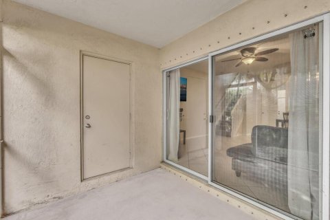 Touwnhouse à vendre à Margate, Floride: 2 chambres, 103.12 m2 № 2435469 - photo 30