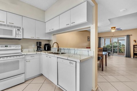 Touwnhouse à vendre à Margate, Floride: 2 chambres, 103.12 m2 № 2435469 - photo 9
