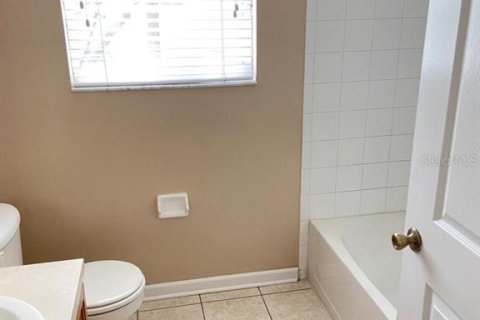 Condo in Orlando, Florida, 3 bedrooms  № 1879092 - photo 12