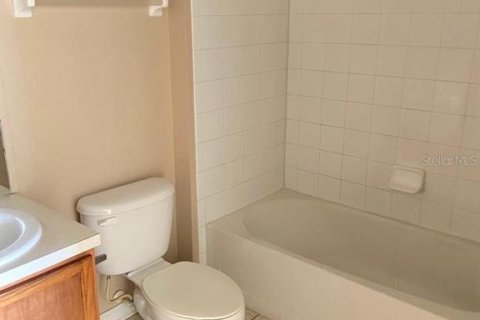 Condo in Orlando, Florida, 3 bedrooms  № 1879092 - photo 16