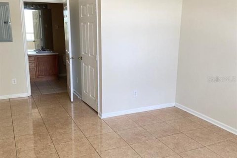 Condo in Orlando, Florida, 3 bedrooms  № 1879092 - photo 3