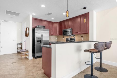 Condo in Orlando, Florida, 1 bedroom  № 1915823 - photo 17