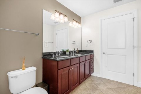 Condo in Orlando, Florida, 1 bedroom  № 1915823 - photo 12