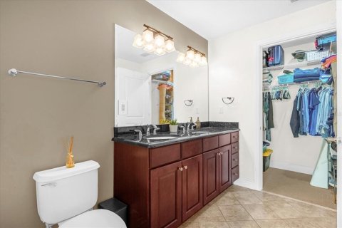 Condo in Orlando, Florida, 1 bedroom  № 1915823 - photo 13