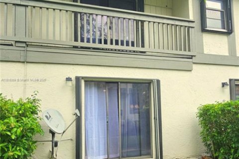 Condo in Coral Springs, Florida, 2 bedrooms  № 1768870 - photo 21