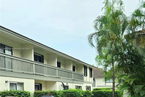 Condo in Coral Springs, Florida, 2 bedrooms  № 1768870 - photo 22