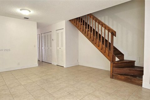 Condo in Coral Springs, Florida, 2 bedrooms  № 1768870 - photo 2