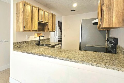 Condo in Coral Springs, Florida, 2 bedrooms  № 1768870 - photo 6