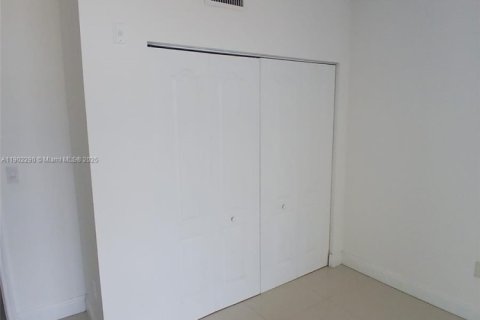 Apartment in Miami, Florida 1 bedroom, 69.68 sq.m. № 1953757 - photo 7