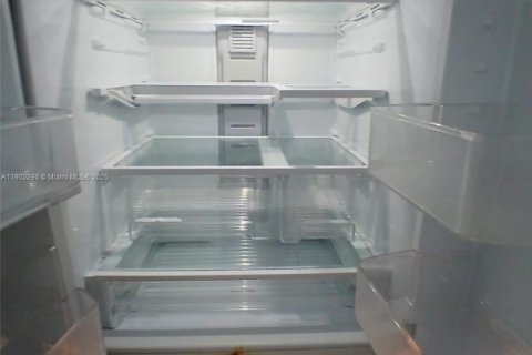 Apartment in Miami, Florida 1 bedroom, 69.68 sq.m. № 1953757 - photo 11