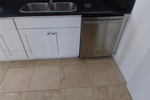 Apartment in Miami, Florida 1 bedroom, 69.68 sq.m. № 1953757 - photo 9