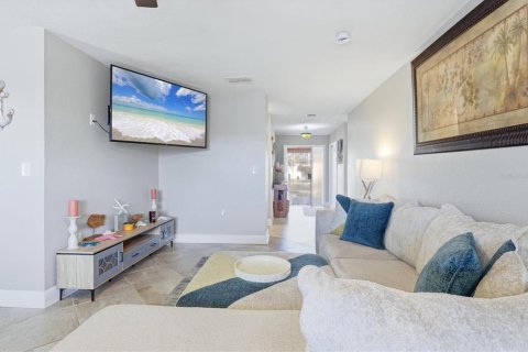 Villa ou maison à vendre à Hudson, Floride: 2 chambres, 118.36 m2 № 2419174 - photo 15
