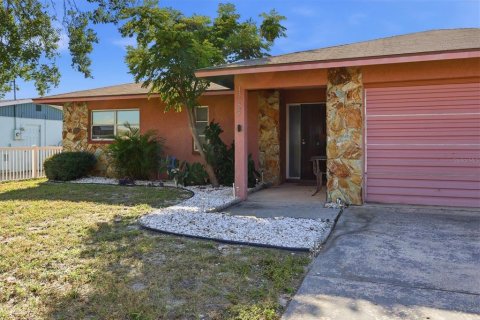 Villa ou maison à vendre à Hudson, Floride: 2 chambres, 118.36 m2 № 2419174 - photo 6