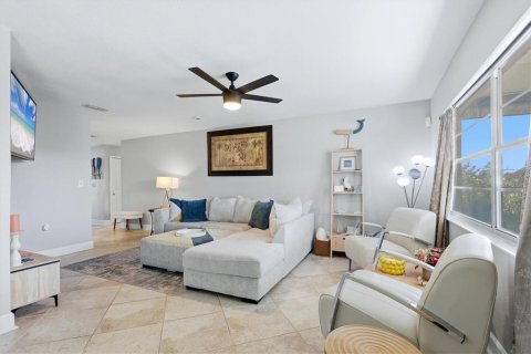 Villa ou maison à vendre à Hudson, Floride: 2 chambres, 118.36 m2 № 2419174 - photo 11