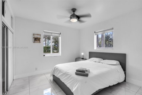 Casa en venta en Hollywood, Florida, 4 dormitorios, 163.51 m2 № 2001462 - foto 25