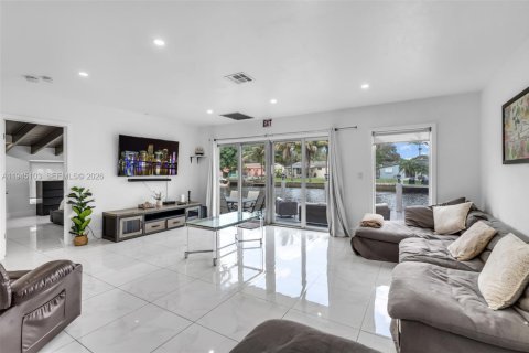 Casa en venta en Hollywood, Florida, 4 dormitorios, 163.51 m2 № 2001462 - foto 11