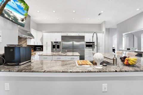 Casa en venta en Tampa, Florida, 4 dormitorios, 572.46 m2 № 1299515 - foto 13