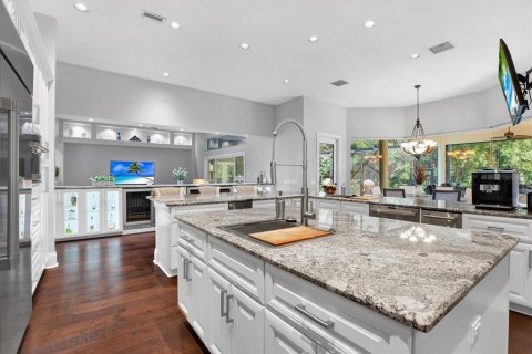 Casa en venta en Tampa, Florida, 4 dormitorios, 572.46 m2 № 1299515 - foto 15