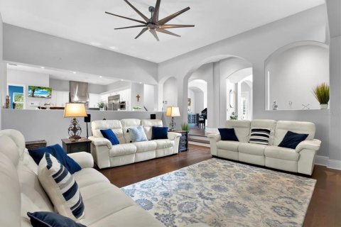 Casa en venta en Tampa, Florida, 4 dormitorios, 572.46 m2 № 1299515 - foto 10