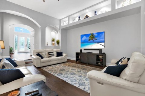 Casa en venta en Tampa, Florida, 4 dormitorios, 572.46 m2 № 1299515 - foto 9