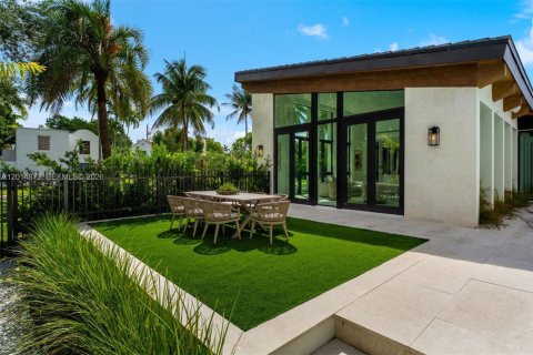 Casa en venta en Coral Gables, Florida, 6 dormitorios № 2083886 - foto 23