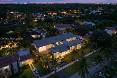 Casa en venta en Coral Gables, Florida, 6 dormitorios № 2083886 - foto 28