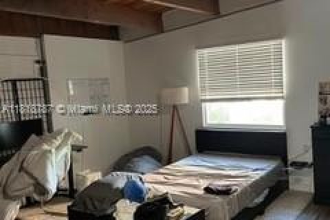 Casa en alquiler en Bay Harbor Islands, Florida, 4 dormitorios, 290.41 m2 № 1938199 - foto 14