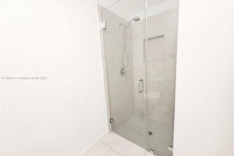 Townhouse in Florida City, Florida 3 bedrooms, 118.17 sq.m. № 1932063 - photo 9