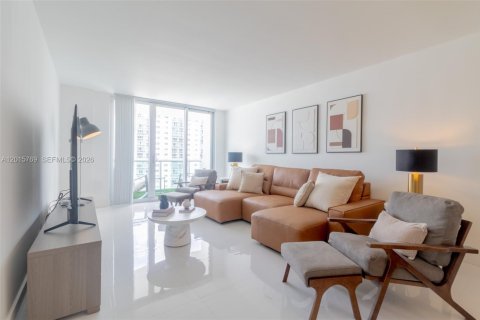 Copropriété à louer à Sunny Isles Beach, Floride: 3 chambres, 139.82 m2 № 2247372 - photo 5