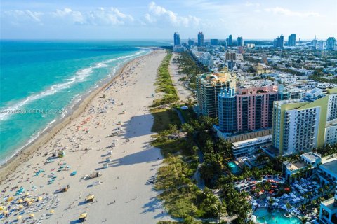 Condo à Sunny Isles Beach, Floride, 3 chambres № 2247372