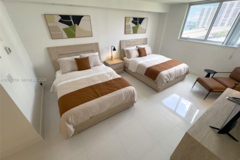 Copropriété à louer à Sunny Isles Beach, Floride: 3 chambres, 139.82 m2 № 2247372 - photo 15