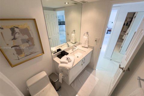 Copropriété à louer à Sunny Isles Beach, Floride: 3 chambres, 139.82 m2 № 2247372 - photo 12