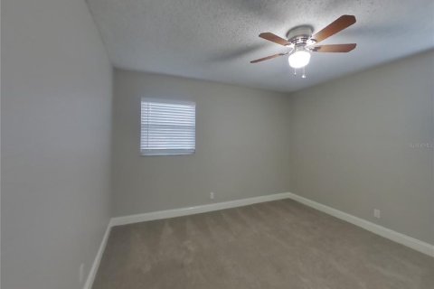 Casa en alquiler en Tampa, Florida, 3 dormitorios, 136.38 m2 № 1880886 - foto 12