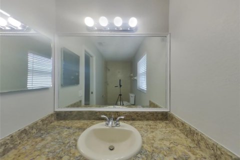 Casa en alquiler en Tampa, Florida, 3 dormitorios, 136.38 m2 № 1880886 - foto 8