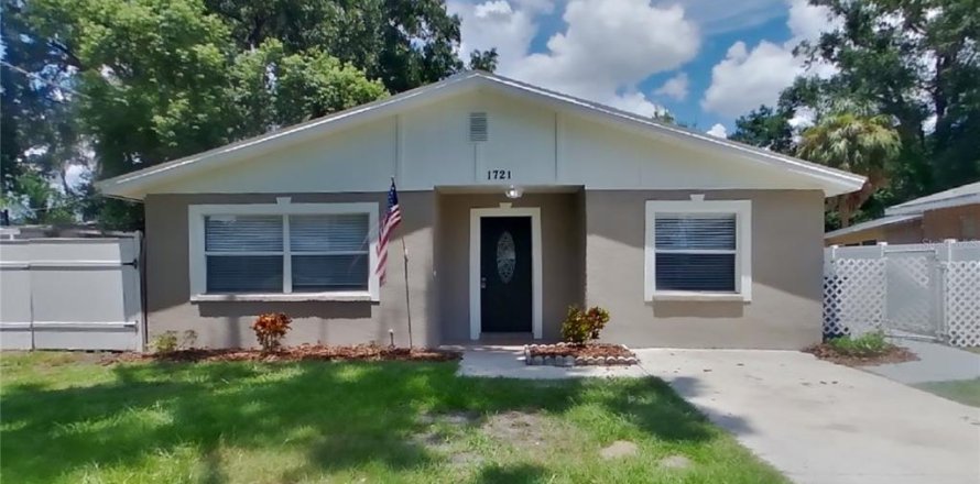 Villa ou maison à Tampa, Floride 3 chambres, 136.38 m2 № 1880886
