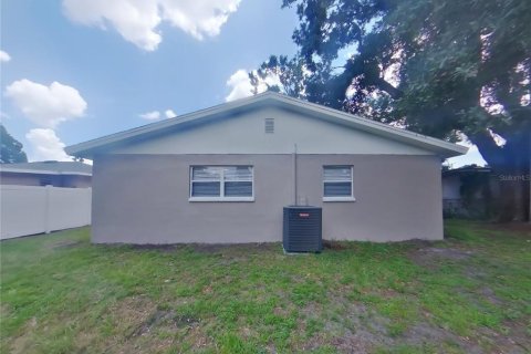 Casa en alquiler en Tampa, Florida, 3 dormitorios, 136.38 m2 № 1880886 - foto 15