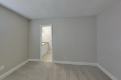 Casa en alquiler en Tampa, Florida, 3 dormitorios, 136.38 m2 № 1880886 - foto 7