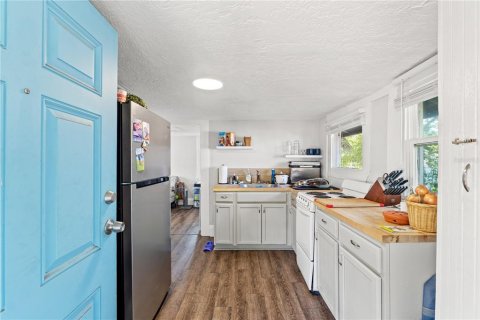 Commercial property in Tampa, Florida 2 bedrooms, 76.18 sq.m. № 1602232 - photo 15