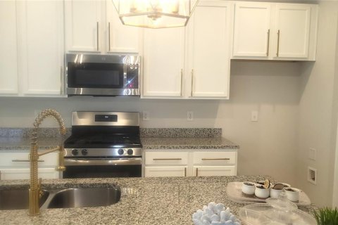 House in DeLand, Florida 4 bedrooms, 229.38 sq.m. № 1561214 - photo 5