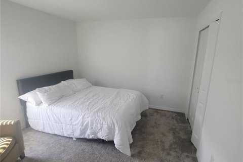 Villa ou maison à louer à Daytona Beach, Floride: 5 chambres, 220.18 m2 № 2102057 - photo 7