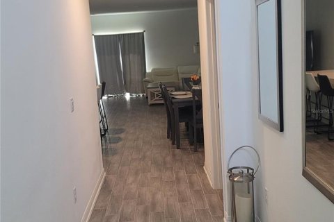 Villa ou maison à louer à Daytona Beach, Floride: 5 chambres, 220.18 m2 № 2102057 - photo 3