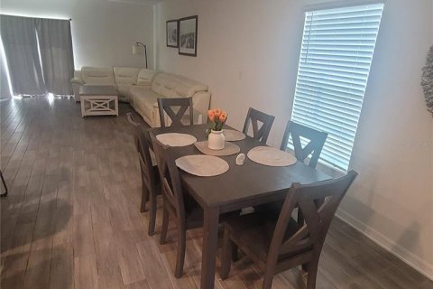 Villa ou maison à louer à Daytona Beach, Floride: 5 chambres, 220.18 m2 № 2102057 - photo 4