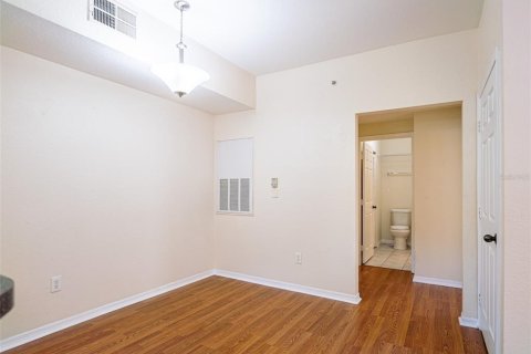 Condo in Orlando, Florida, 1 bedroom  № 1326948 - photo 17