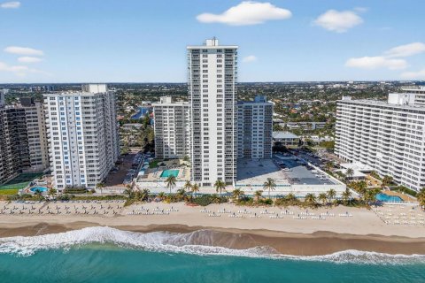 Condominio en Fort Lauderdale, Florida, 2 dormitorios № 2247916