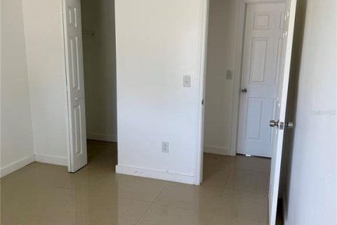 Apartamento en alquiler en Largo, Florida, 3 dormitorios, 111.95 m2 № 1852879 - foto 9