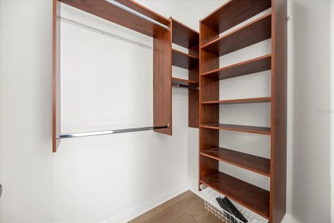 Adosado en venta en Orlando, Florida, 6 dormitorios, 292.08 m2 № 1846959 - foto 20