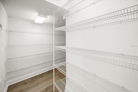 Adosado en venta en Orlando, Florida, 6 dormitorios, 292.08 m2 № 1846959 - foto 11