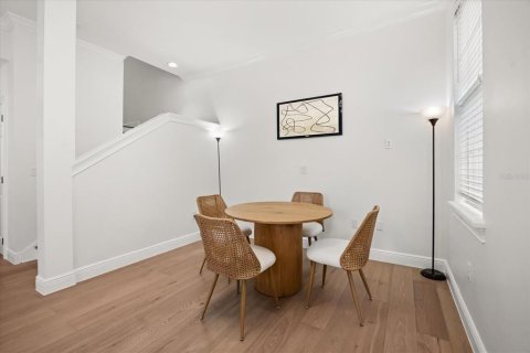 Adosado en venta en Orlando, Florida, 6 dormitorios, 292.08 m2 № 1846959 - foto 12